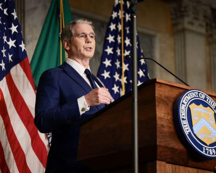 Trading Day: Tech, tariffs & Treasuries