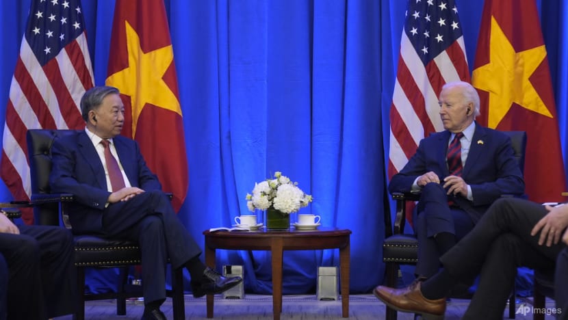 Biden meets Vietnam leader to counter Hanoi's ties with China and Russia Biden meets Vietnam leader to counter Hanoi's ties with China and Russia