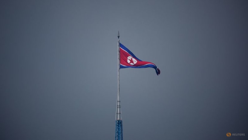South Korea fires warning shots as North Korean troops briefly cross border South Korea fires warning shots as North Korean troops briefly cross border