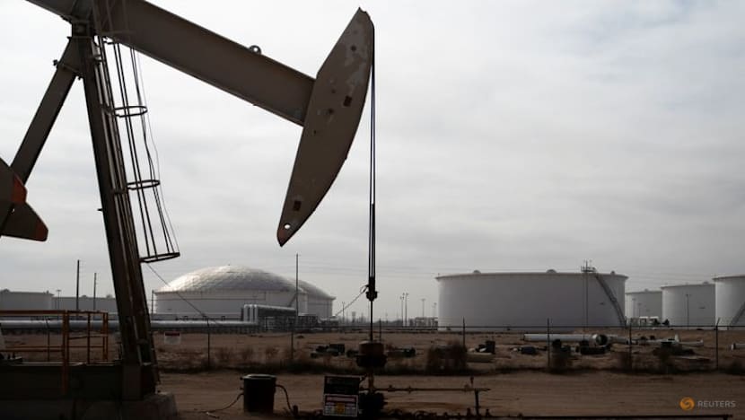 Oil prices rise after reports of container ships in Hormuz being hit by gunfire