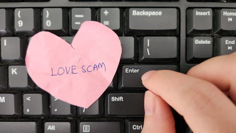 Mother of 3 'charmed' by love scammers helps them open bank accounts, gets jail