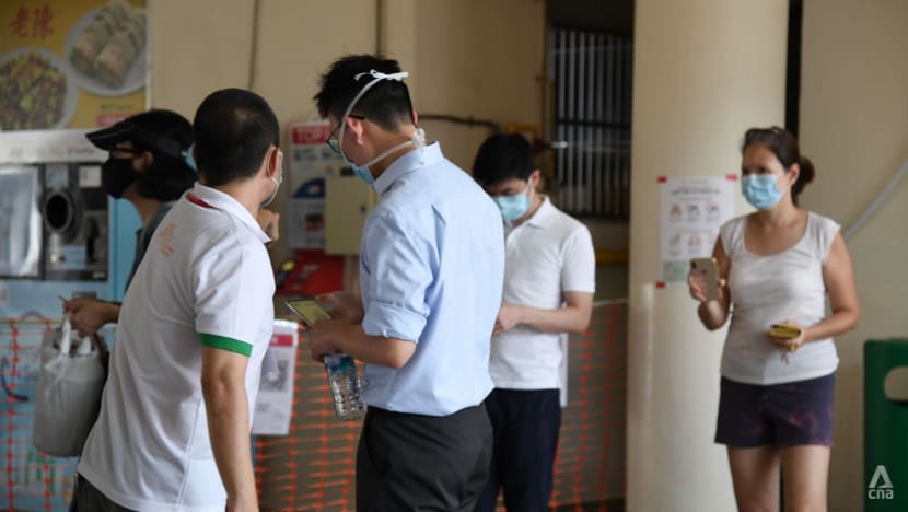 First batch of 11 hawker centres to allow groups of 5 vaccinated diners from Tuesday First batch of 11 hawker centres to allow groups of 5 vaccinated diners from Tuesday