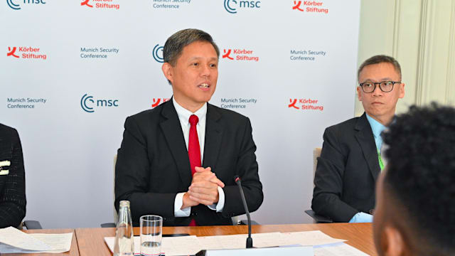 陈振声与青年领袖 探讨国际安全与防务课题