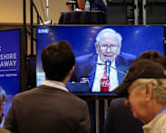 Warren Buffett steps down as Berkshire chair