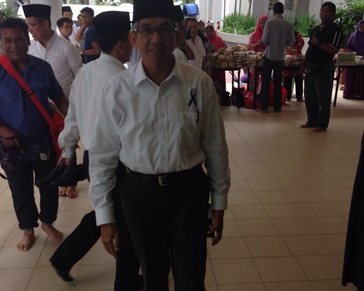 Muslim congregation remembers Mr Lee Kuan Yew