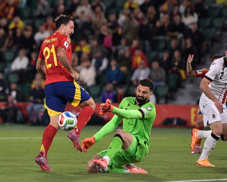 Spain beat Georgia 2-0 to edge closer to World Cup spot