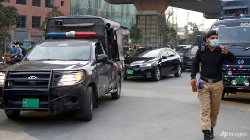 Pakistan court condemns 2 men to death in highway rape case