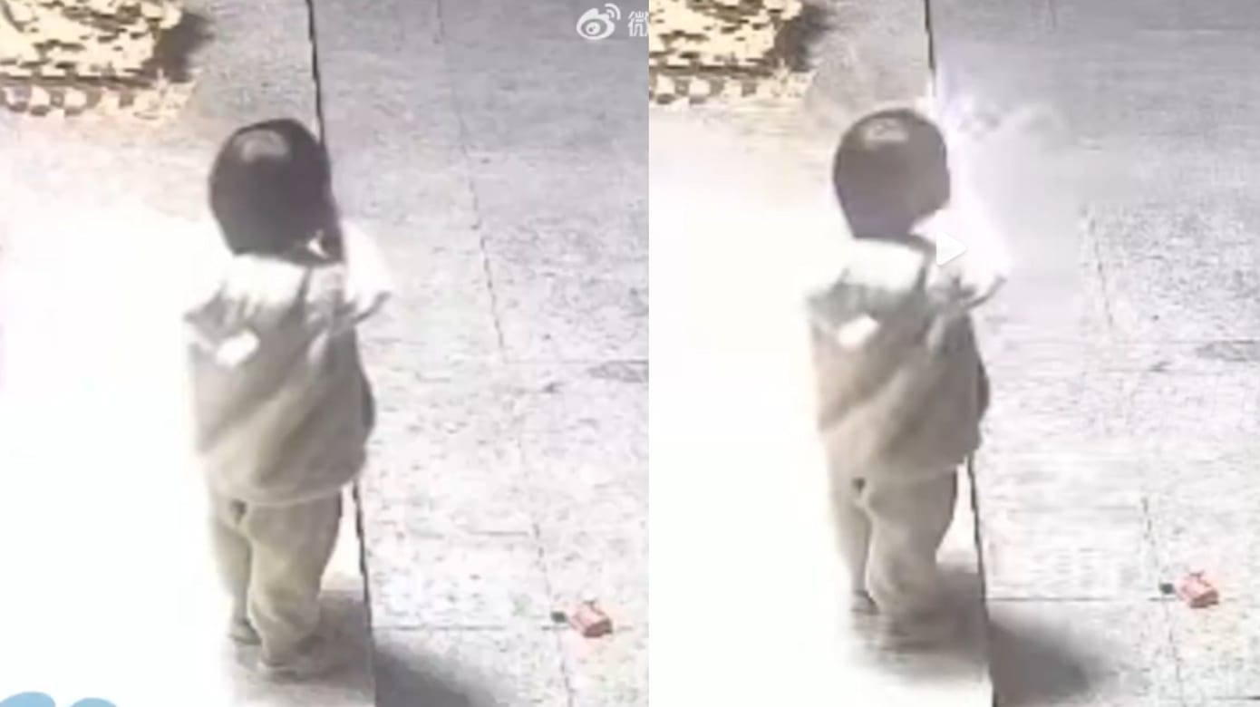 把摔炮当糖果 广东幼童舌头被炸伤