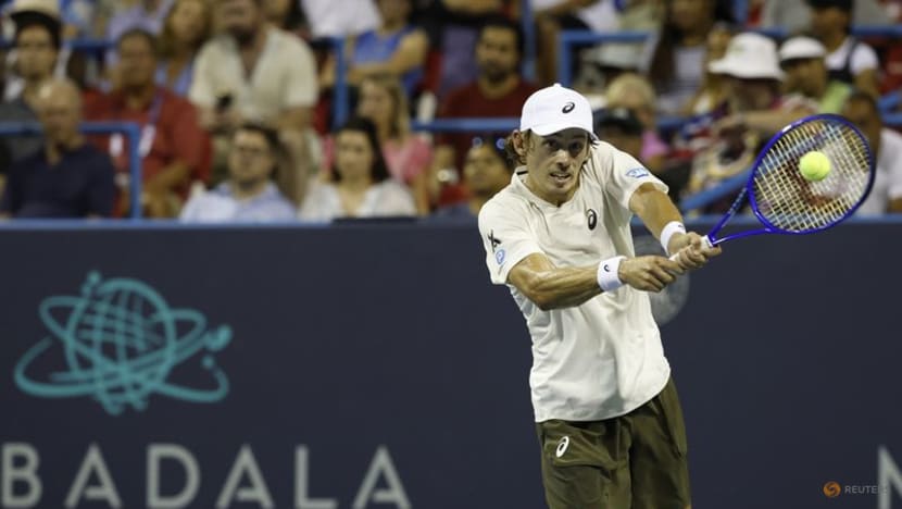 'Lucky' De Minaur saves three match points to lift Washington Open title 'Lucky' De Minaur saves three match points to lift Washington Open title