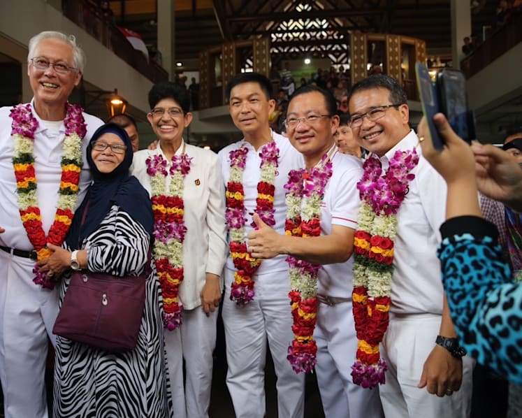 Post GE2015: Parties hold walkabouts, victory parades to thank residents