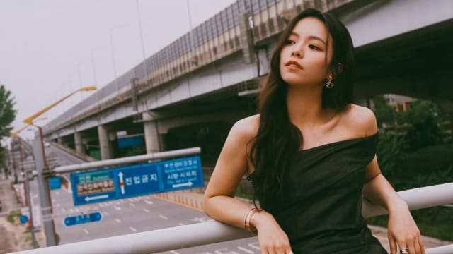 暂时放下一切　宋芸桦飞到美国生活