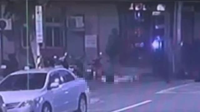 台湾黑帮遭枪杀 上半身多处中弹倒地惨死