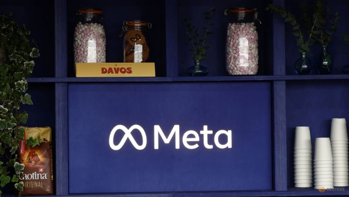 Tech leaders ramp up AI spending, but Alphabet’s cash flow wins investor favor