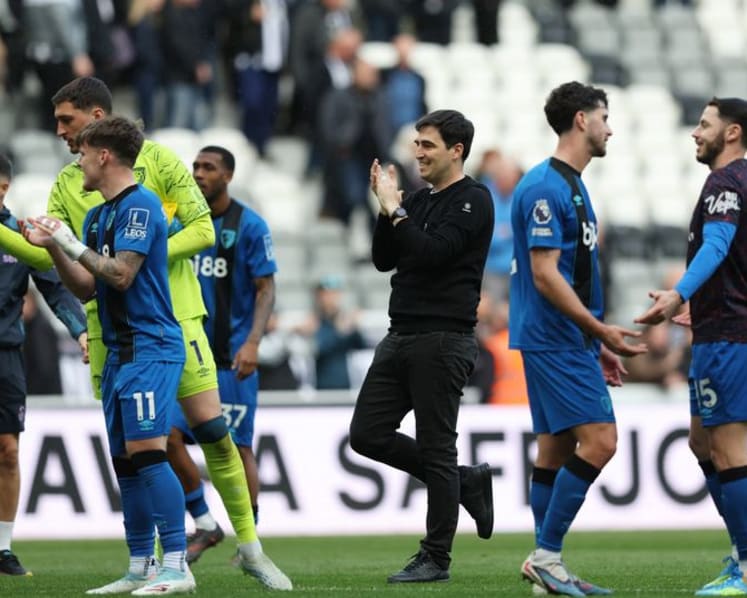 Bournemouth boost European chances with 2-1 win at Newcastle