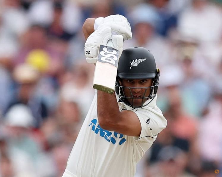 Ravindra puts New Zealand in command against England