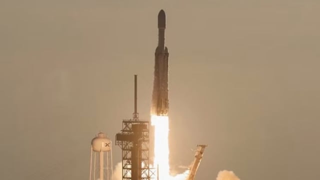 NASA成功发射罗曼太空望远镜 探索暗物质