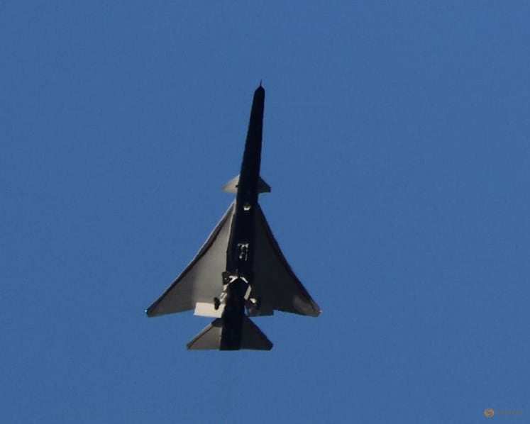 Quiet supersonic X-59 jet soars over California desert in first test flight