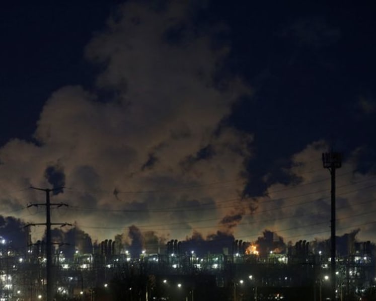 South Korean petrochemical companies to cut capacity, restructure, government says