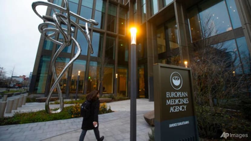 Dutch authorities to quickly begin vaccinating healthcare staff