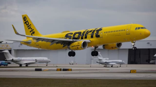 精神航空宣布即日停运 结束34年历史