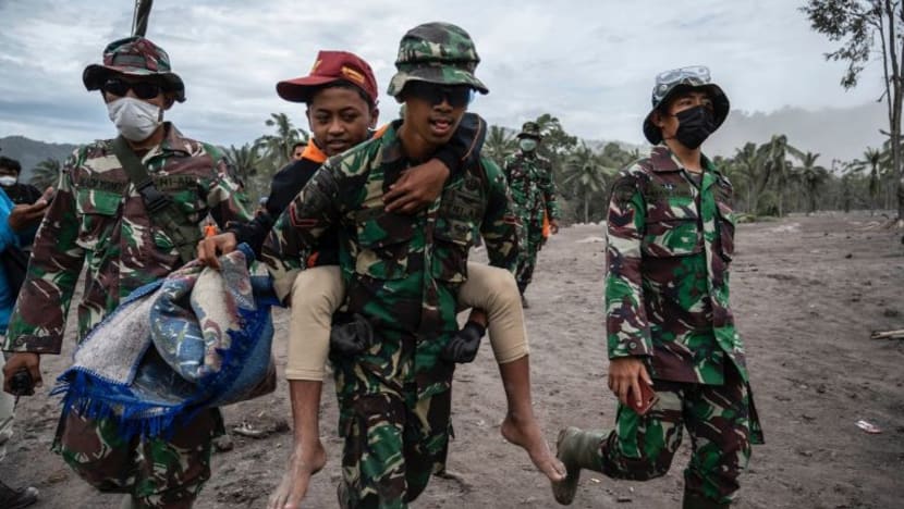 Letusan Semeru: Jokowi janji usaha menyelamat, pemulihan dipertingkat Letusan Semeru: Jokowi janji usaha menyelamat, pemulihan dipertingkat