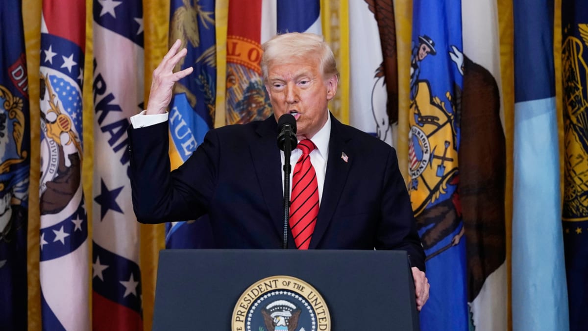 Trump says he had productive call with Canadian PM Carney amid tariff dispute