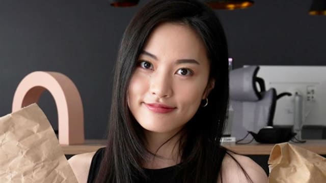 美以联手对伊朗发动空袭，台湾网红搭机被迫折返