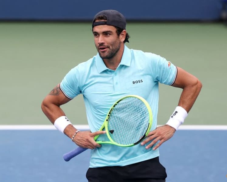 Wawrinka's emotional US Open finale ends in defeat to Berrettini
