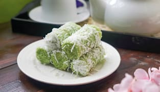 Jeli sebelum jajan, ini bahaya kukus kue putu pakai pipa paralon PVC