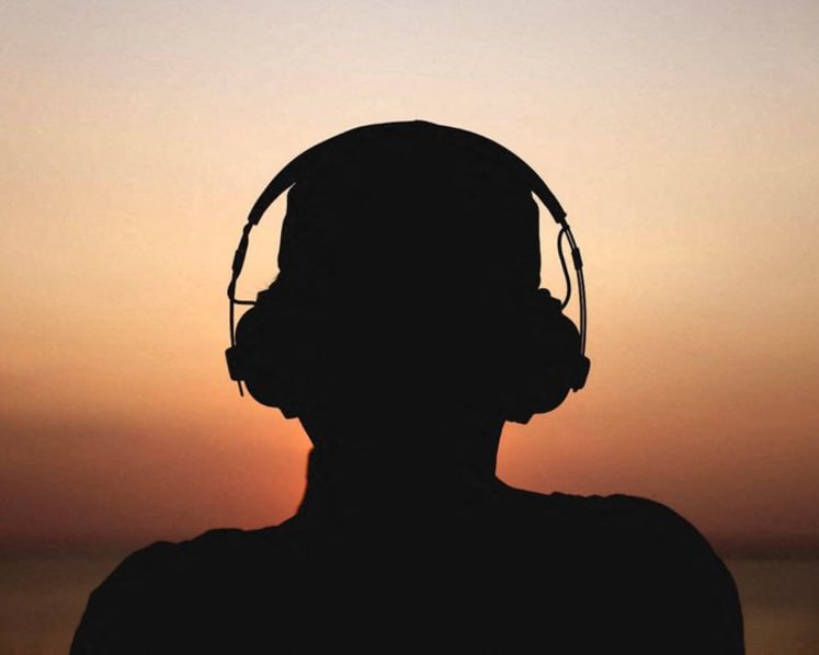 Streaming boosts global music revenues once again in 2025, report shows