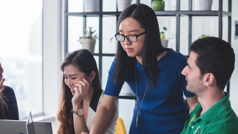 "ஆட்குறைப்பு செய்யவிருப்பதாக நிறுவனங்கள் முன்கூட்டியே மனிதவள அமைச்சிடம் சொல்லத் தேவையில்லை"