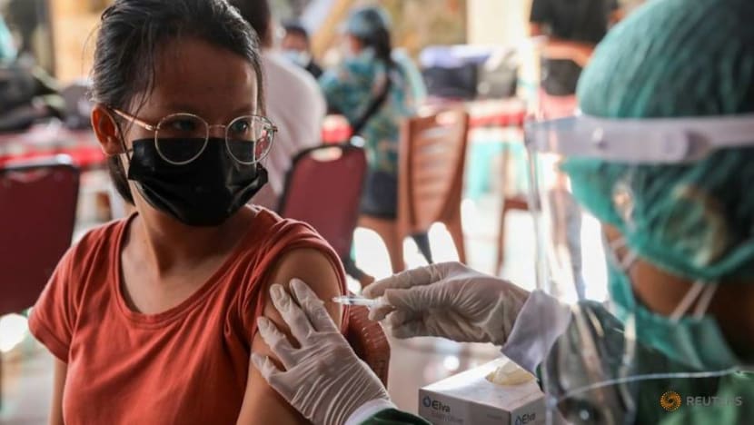 Commentary: Indonesia’s company-funded vaccination drive boosts the national rate but has limitations Commentary: Indonesia’s company-funded vaccination drive boosts the national rate but has limitations