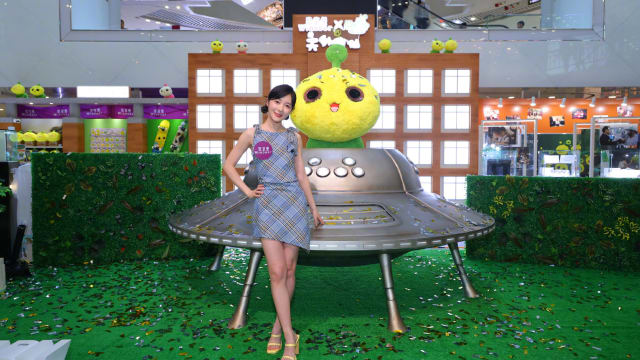 传周星驰有意拍《长江7号》续集　“儿子”徐娇回归演妈妈