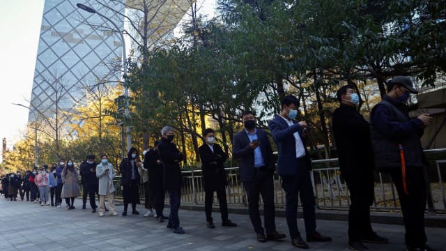 中国新增病例持续攀升 连续三天多过两万起