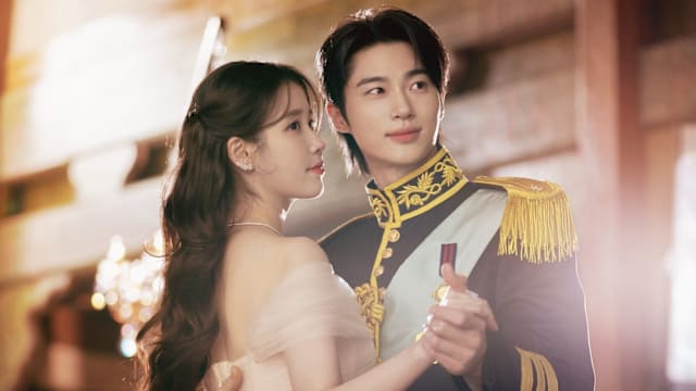 “Perfect Crown”再与边佑锡合作，IU笑称：弥补10年前的“伤害”