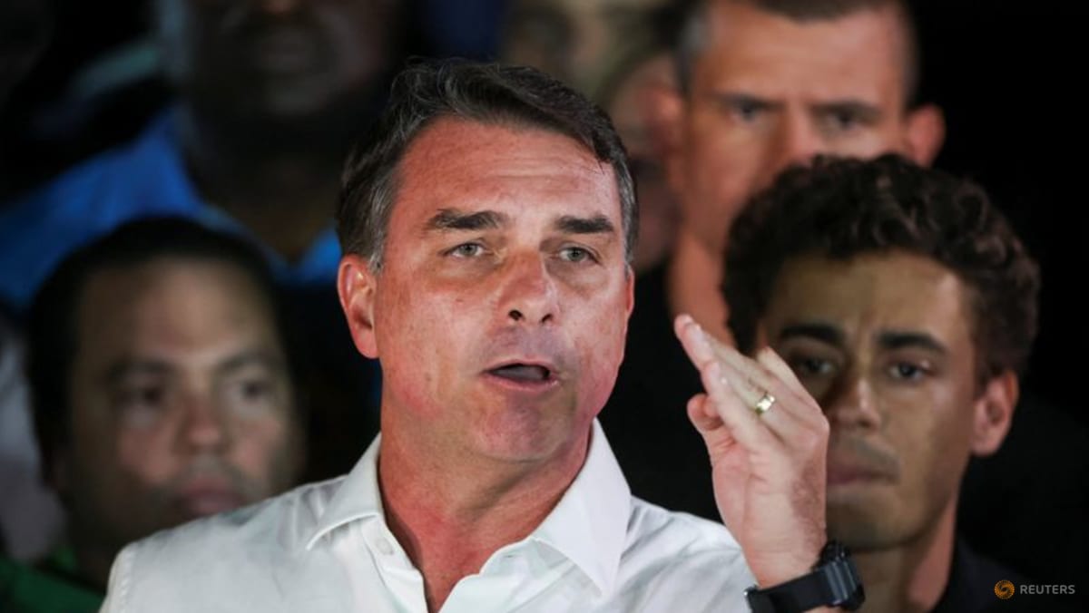 Brazilian senator Flavio Bolsonaro's passports revoked amid post-election controversy
