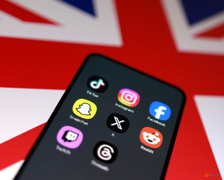 UK considers forcing social media firms to prioritise trusted news