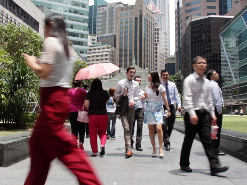 The unemployment rate crept up in the second quarter from the first, but the number of workers retrenched actually fell. The unemployment rate crept up in the second quarter from the first, but the number of workers retrenched actually fell.
