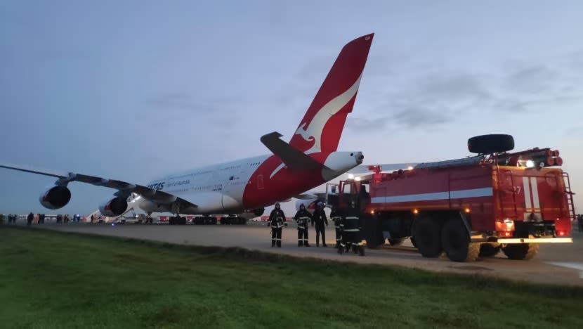 Penerbangan pesawat Qantas dari SG ke London dilencongkan ke Azerbaijan Penerbangan pesawat Qantas dari SG ke London dilencongkan ke Azerbaijan