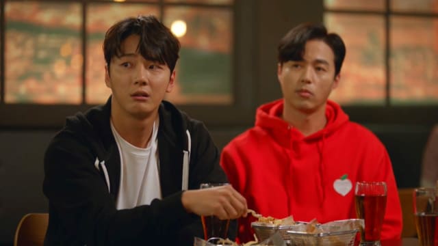 现在很美丽（第21集）：镇宪成了夹心人
