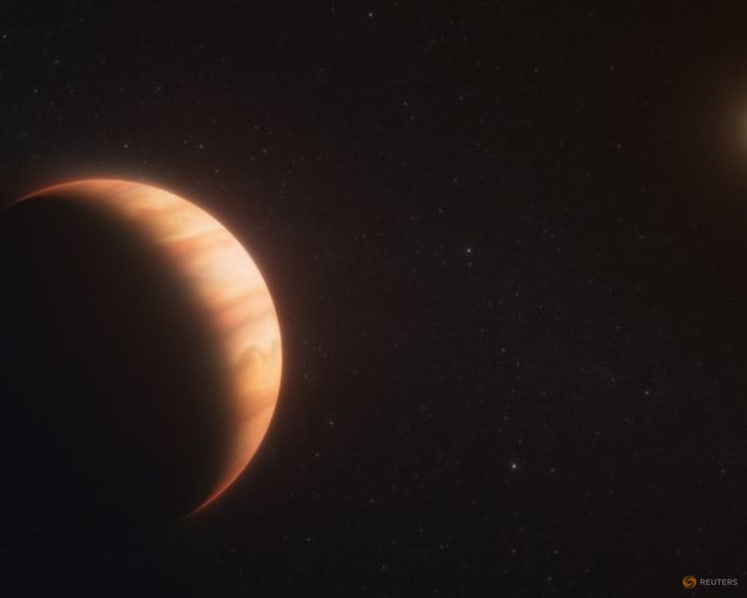 Alien 'phoenix planet' was born from the ashes of a dying star