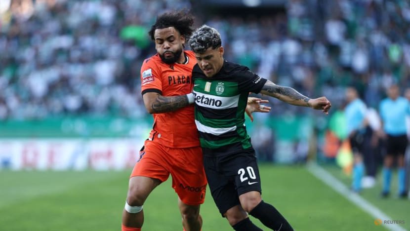 Sporting beat Vitoria to clinch Portuguese title