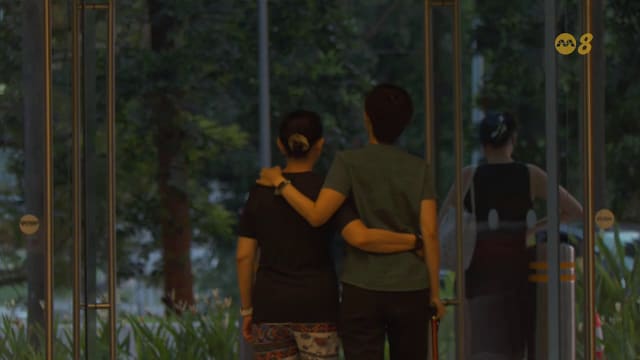 前线追踪 | 一场车祸改变她的人生 脊椎重伤后重新站起来