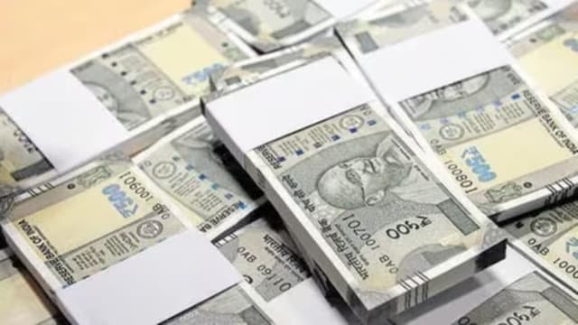账户暴增1400万元 印度学生无端成千万富翁