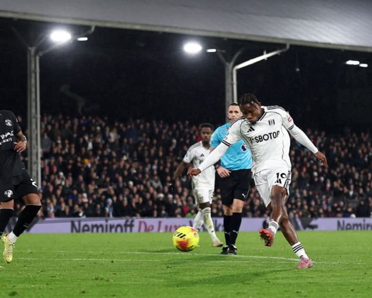 Haaland makes history as Man City hold off charging Fulham in wild 5-4 victory