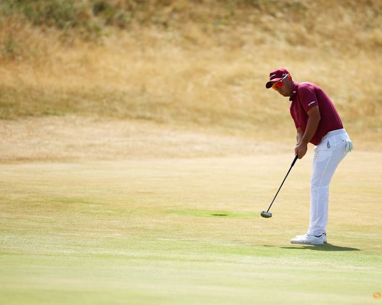 Herbert 'disappointed' but proud after record-equalling round