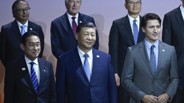 习近平：开放包容是亚太合作主旋律 不是对立对抗