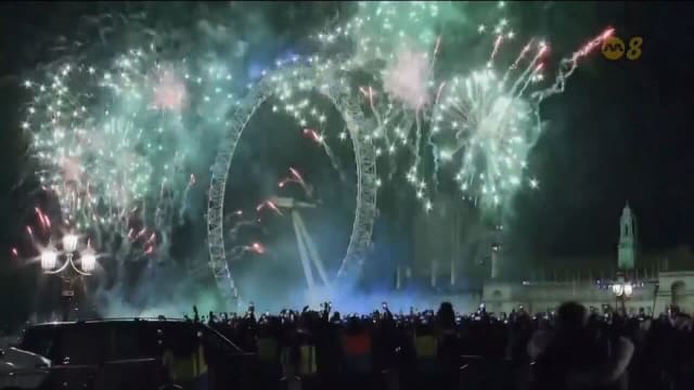 伦敦将举行跨年烟花汇演 伦敦眼摩天轮也迎25周年