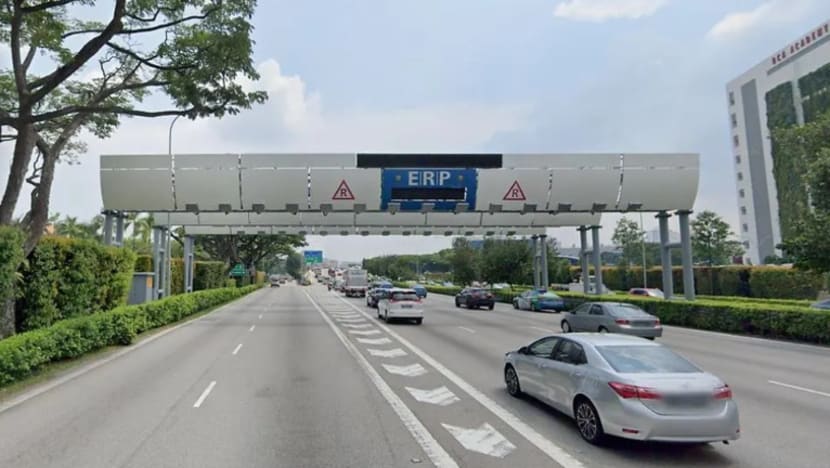 Kadar ERP naik S$1 di 11 gantri AYE, CTE mulai 12 Apr Kadar ERP naik S$1 di 11 gantri AYE, CTE mulai 12 Apr