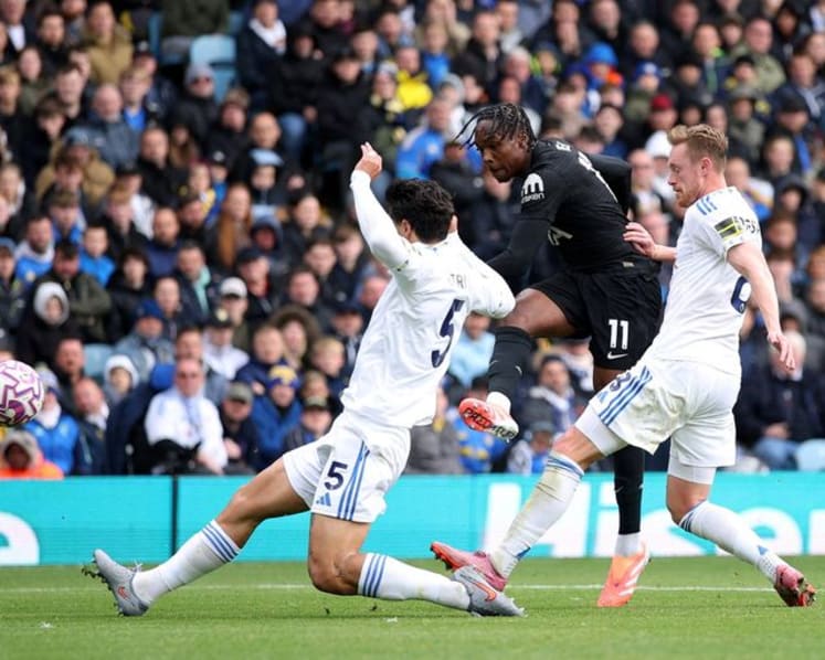 Kudus sparkles as Tottenham end Leeds' unbeaten home run